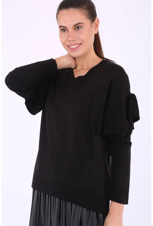 15627 V Yaka Kolları Fırfırlı Triko Kazak