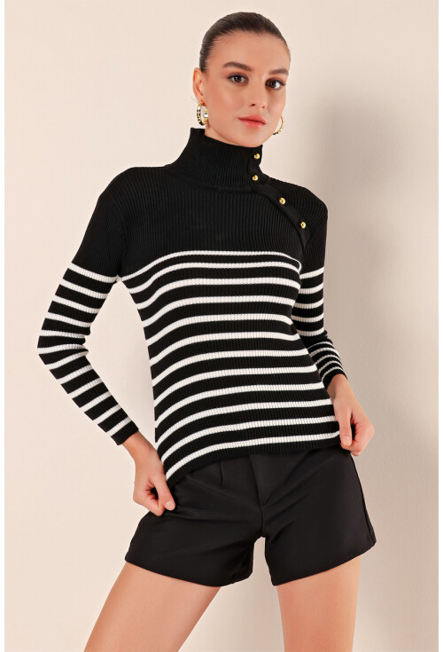 15818 Düğmeli Çizgili Kazak