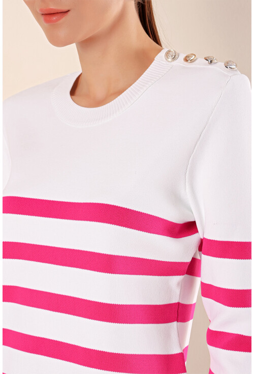 15820 Düğme Detay Çizgili Kazak