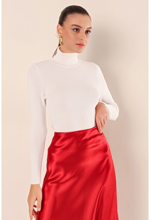 15825 Turtleneck Knit Sweater