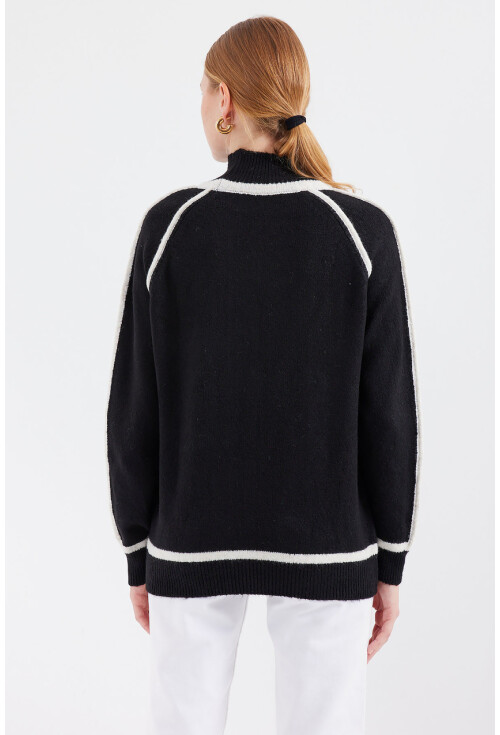 15879 Striped Oversized Knit Sweater