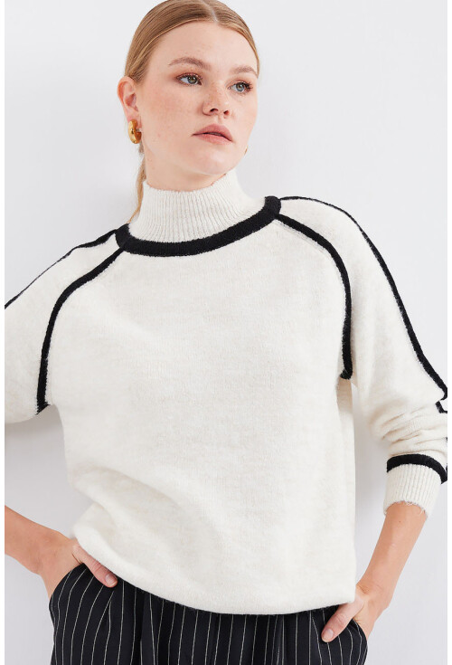 15879 Çizgili Oversize Triko Kazak