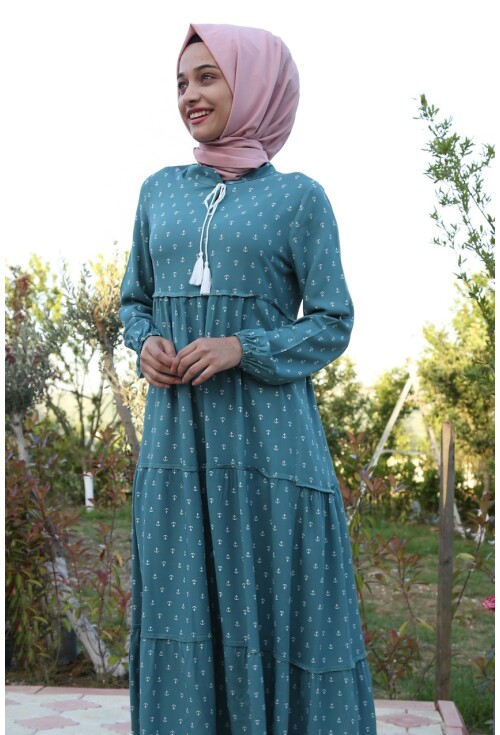 1627 Yaka Bağcıklı Tesettür Elbise