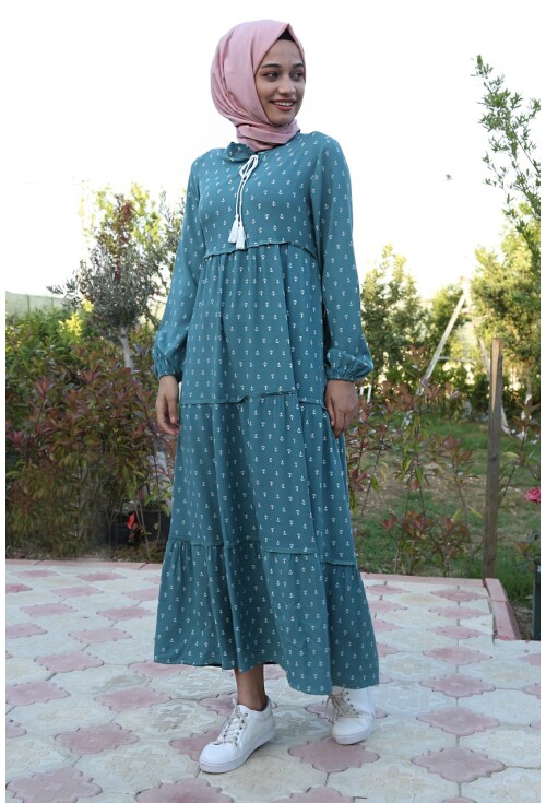 1627 Yaka Bağcıklı Tesettür Elbise