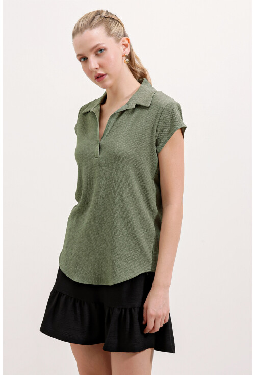 20123 Polo Collar Knit Blouse
