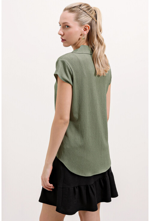20123 Polo Collar Knit Blouse