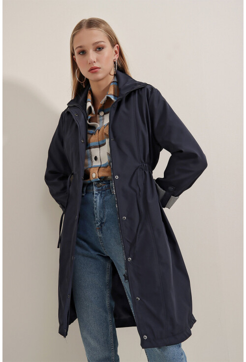 5808 Belted Trench Coat