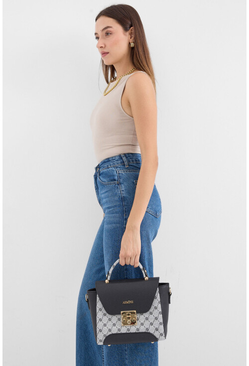 010170 Strappy Flap Bag With Pattern