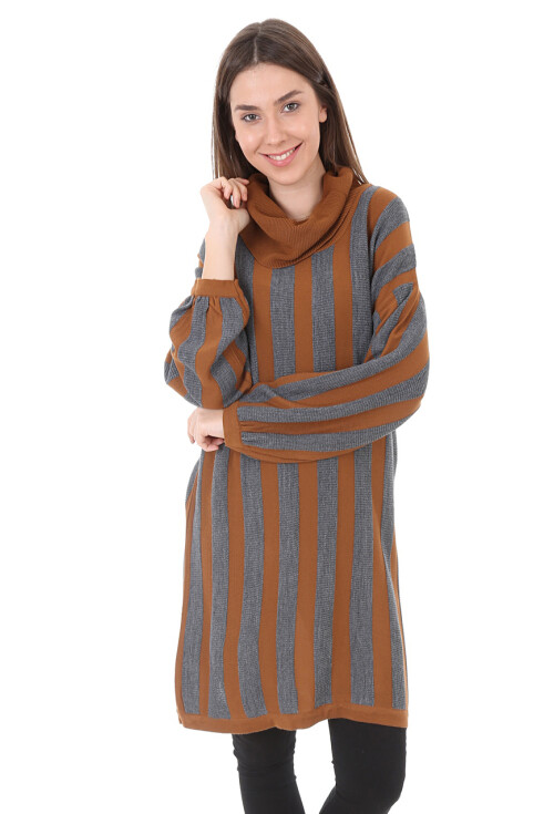 15606 Çizgili Boğazlı Triko Tunik