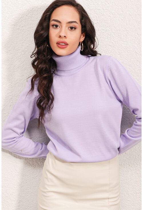 15747 Turtleneck Knit Sweater
