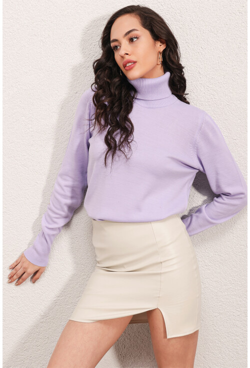 15747 Turtleneck Knit Sweater