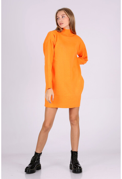 15765 Boğazlı Triko Tunik