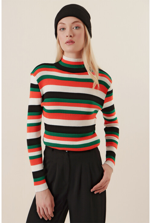 15789 Çok Renkli Boğazlı Kazak