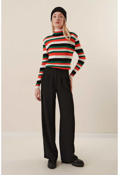 15789 Çok Renkli Boğazlı Kazak