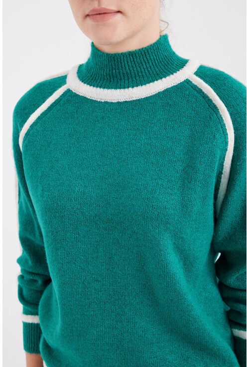 15879 Striped Oversized Knit Sweater