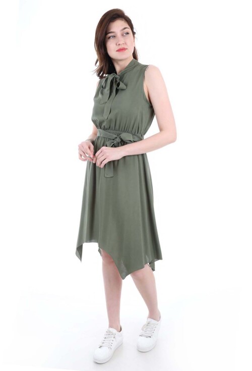 1644 Bel Kuşak Yaka Bağlama Elbise