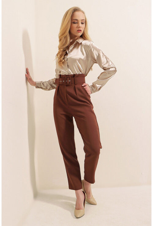 6464 Beli Kemerli Pantolon