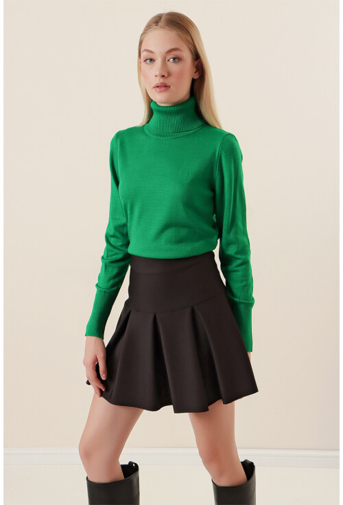 15747 Turtleneck Knit Sweater