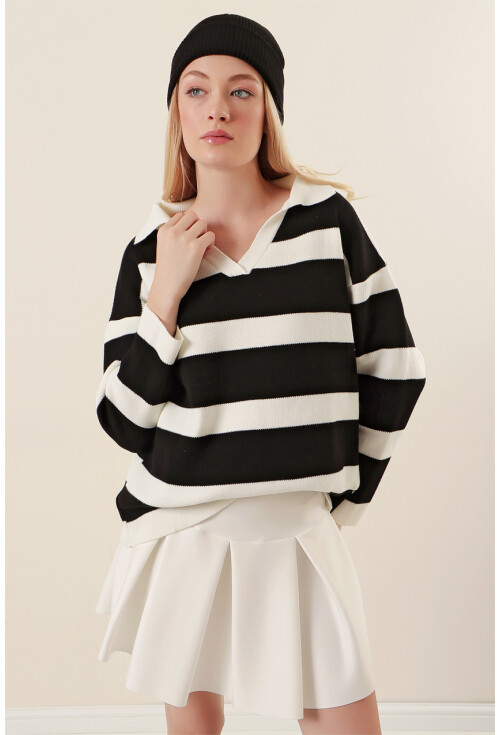 15792 Polo Collar Striped Sweater