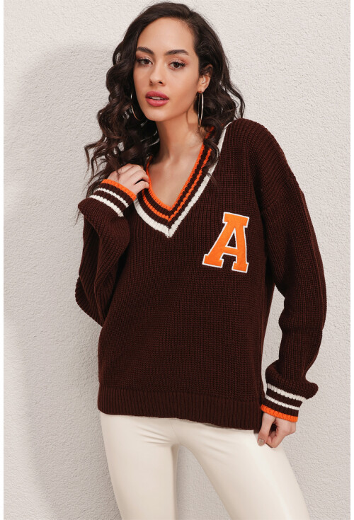 15802 V-Neck College Knit Sweater