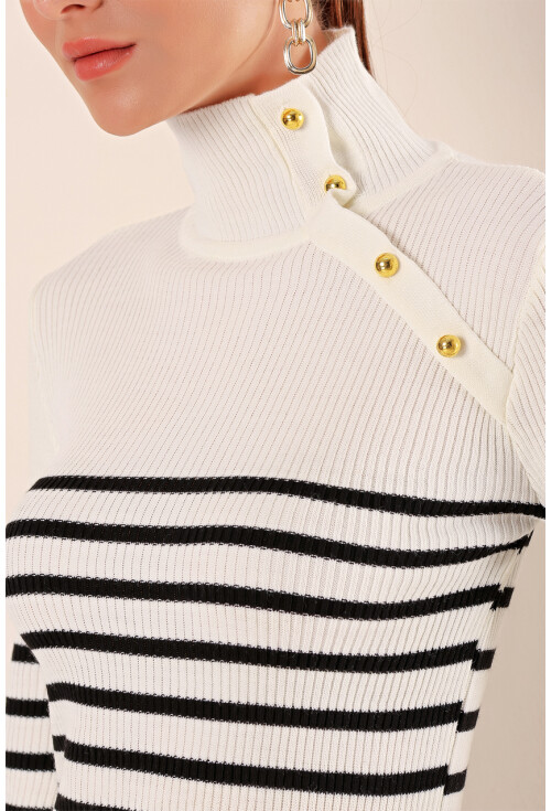 15818 Striped Sweater With Buttons