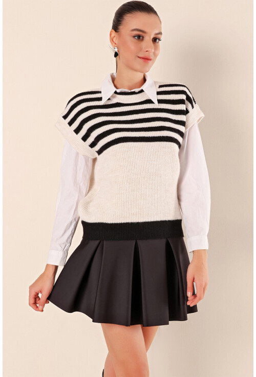 15830 Çizgili Triko Süveter