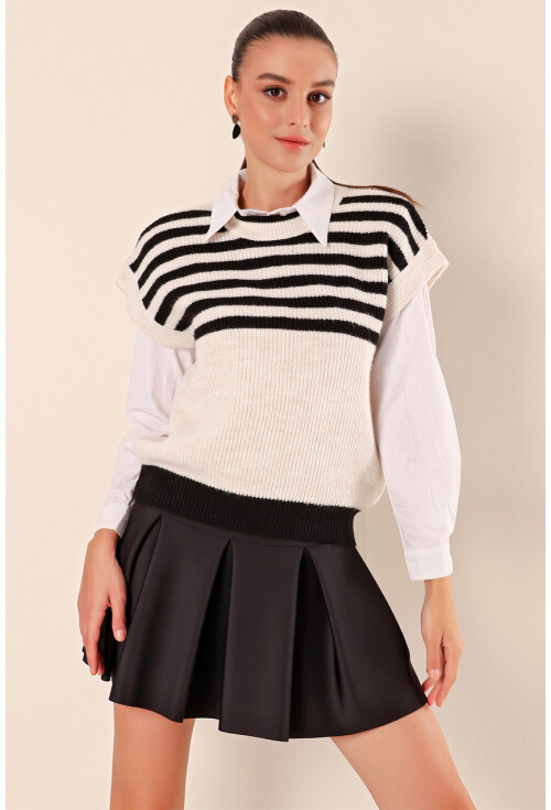 15830 Çizgili Triko Süveter