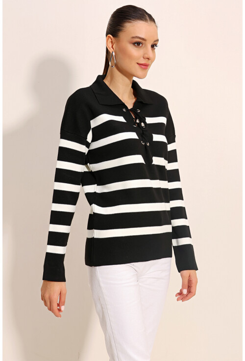 15844 Oversized Sweater With Collar Detail