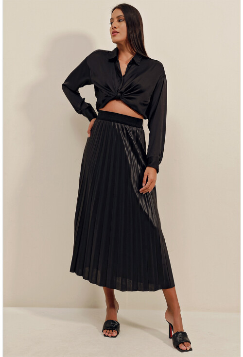 1894 Pleated Skirt With Leather-Look