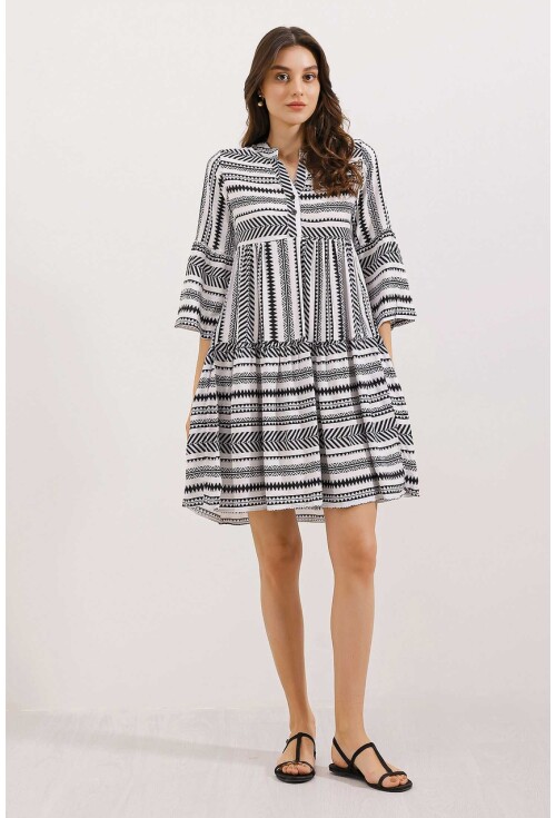 1975 Ethnic Pattern Dress