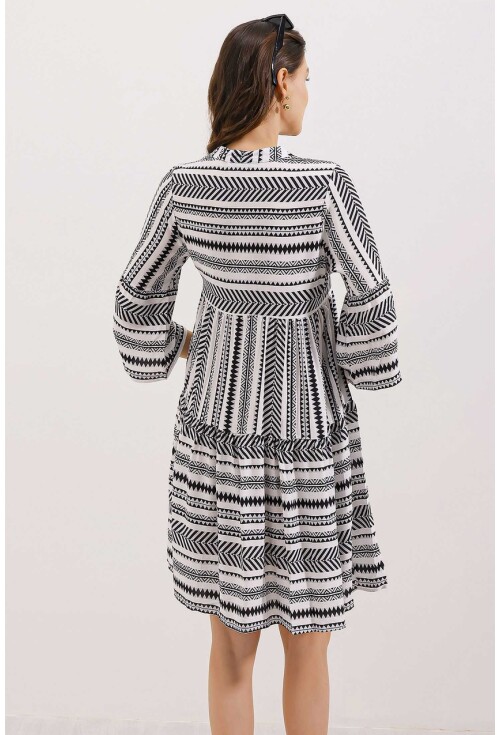 1975 Ethnic Pattern Dress