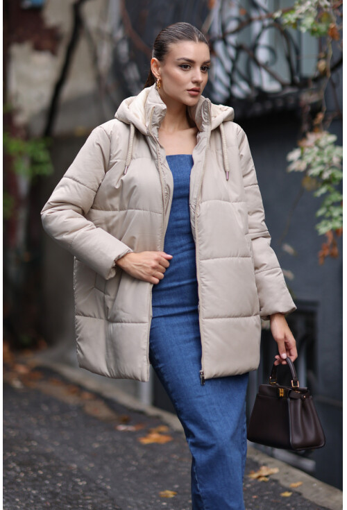 Kapüşonlu Oversize Şişme Mont