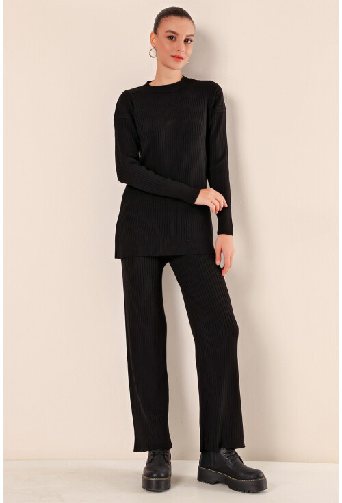 15826 Ribbed Two-Piece Set