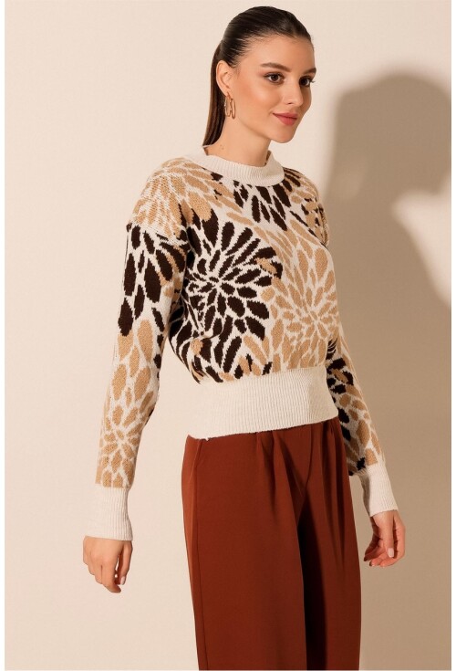15842 Patterned Knit Sweater