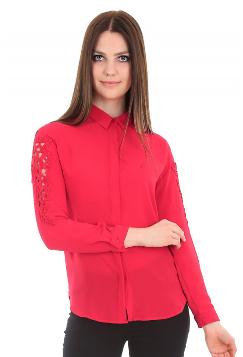 3465 Omuzları Dantelli Gömlek