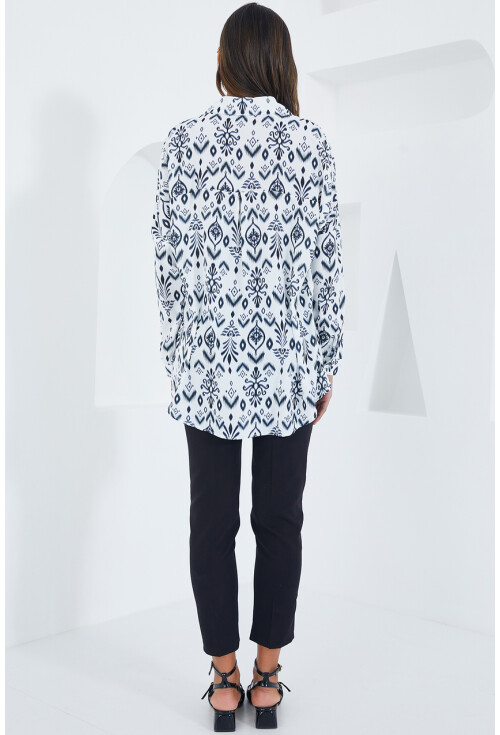 3985 Oversized Satin Shirt