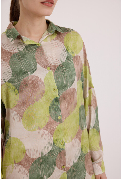 3985 Oversized Satin Shirt