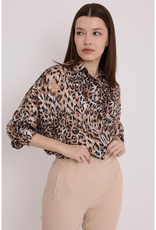 3985 Oversized Satin Shirt