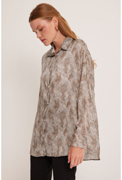 3985 Oversized Satin Shirt