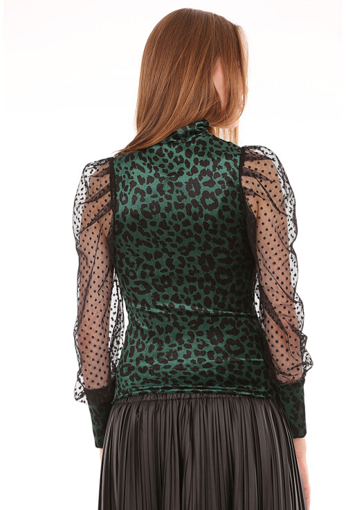 4117  Leopar Desenli Kolları Dantelli Bluz