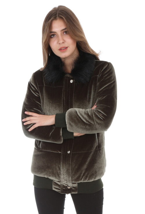 5069 Yaka Kürklü Kadife Mont