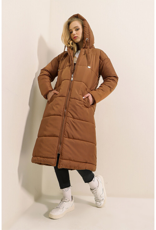 5120 Long Hooded Puffer Coat