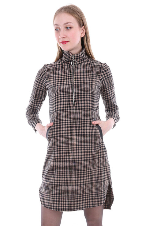 5685 Kareli Tunik