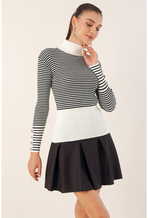 15827 Turtleneck Knit Sweater