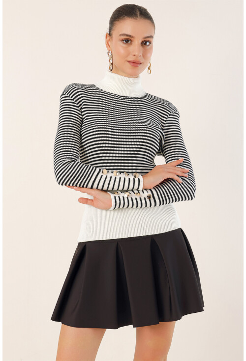 15827 Turtleneck Knit Sweater