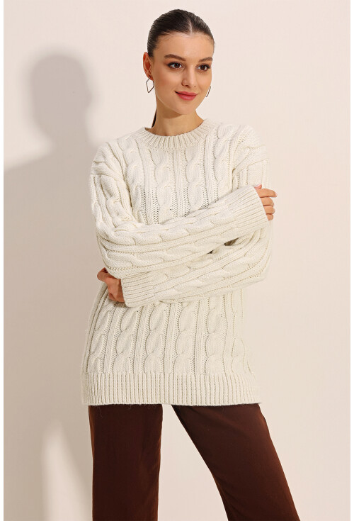 15849 Thick Knit Sweater