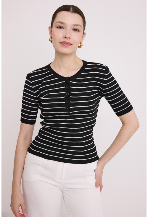 15868 Kadın Çizgili Kısa Kol Tişört
