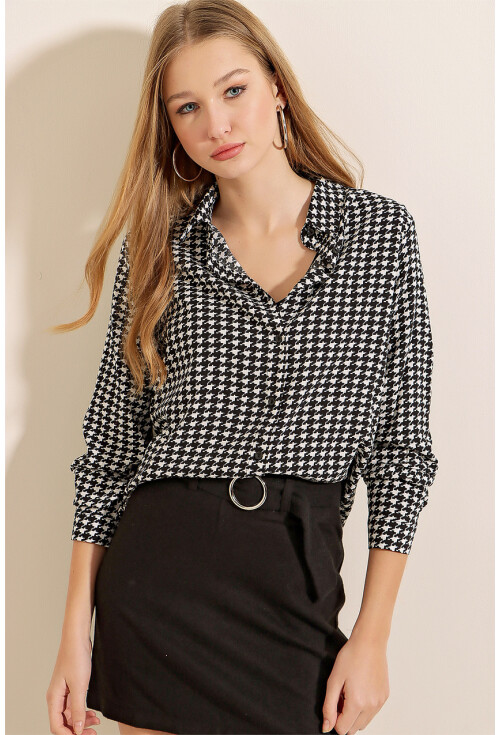 3721 Graphic Patterned Shirt