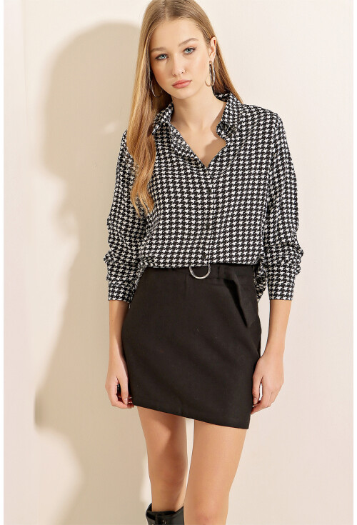 3721 Graphic Patterned Shirt