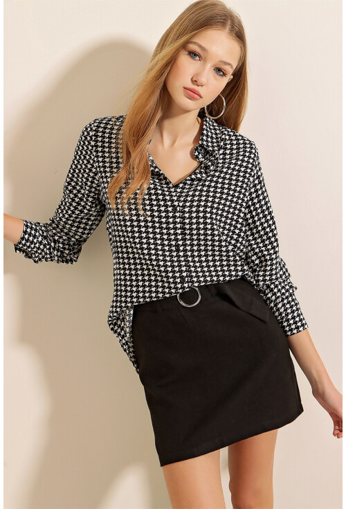 3721 Graphic Patterned Shirt